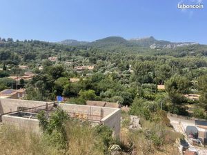 Terrain 1 640 m² Le Revest Les Eaux