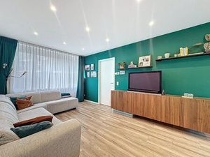 Recente woning met 4 slk en autostaanplaats op toplocatie