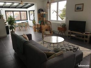 Maison 91m2  combles aménageable et 5 garages