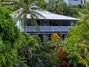 Villa située à Tartane  Plage des Surfeurs