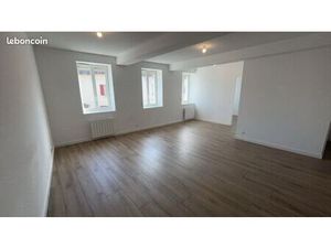 À louer – Appartement rénové avec goût à Villeneuve (01480)