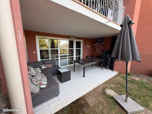 2 pièces Rez de jardin clôture charges comprises eau et électricité