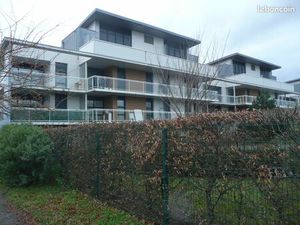 F 2 avec terrasse- 2 Lions- Tours