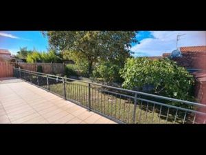 T4 80m2 avec jardin parking à louer