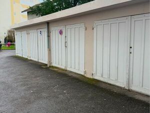 Garage à louer 16 73m²