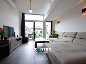 Volledig gerenoveerde woning met 3 slpks en leuke tuin!