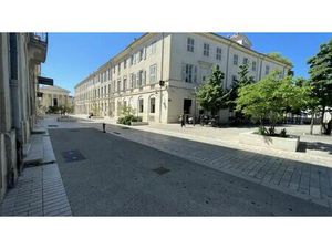 Vente commerce 3 pièces 90 m² Nîmes (30000)