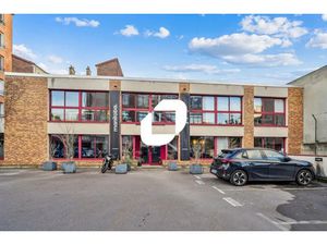 A VENDRE OU A LOUER  Batiment indépendant à vendre proche M4