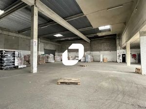 Location Entrepôt Bruges 33520