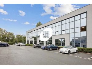 Bureaux lumineux à louer PMR