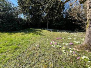 VAUCRESSON: A proximité immédiate du centre ville 