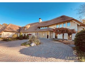 Huis te koop in Oud-Turnhout met 5 slaapkamers