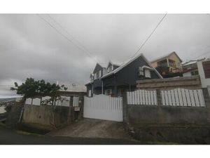 Location maison  m² T-5 à Saint-Denis  1 847 €