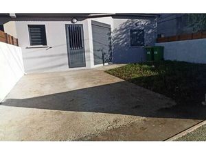 Location maison  m² T-3 à Saint-Pierre  1 400 €