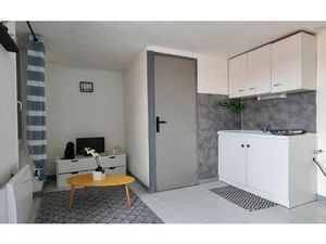 Location appartement  m² T-1 à Alès  280 €