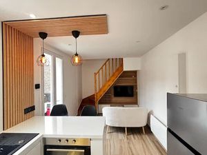 Location meublée appartement 2 pièces 40 m² à Marines (95640)  1 000 €