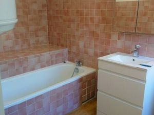 Location appartement dans maison de village à Fuveau