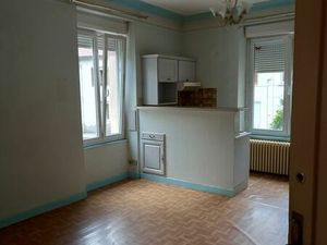 Beau petit F2 RDCH (chauff. Compris) pour pers. Calme