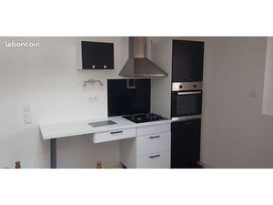 T3 rénové  isolé et meublé à loué à Forcalquier