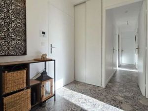 Evreux Navarre  à 250m de l'Université et de l'IUT. Grand appartement meublé pour 3 coloca