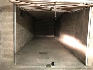 Double garage / box 27m2 Oullins centre