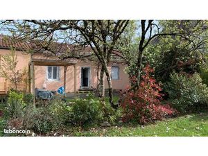 Maison de hameau dans le Sidobre