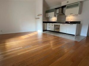 Bel appartement lumineux à Robion – 58 m² – Dernier étage