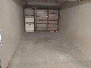 Loue Garage Box