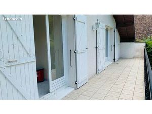 Joli T3 dans maison à Virignin