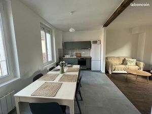 Sens centre - grand T3 meublé