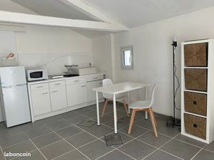 Arles location studio avec terrasse