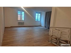 Appartement T2 cholet centre + parking