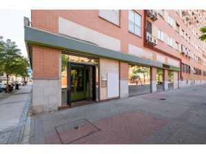 Maison à vendre avec 7 chambres   Auderghem (VBD61456)