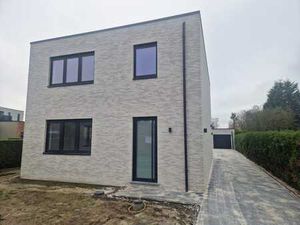 Rustig Gelegen Nieuwbouw Woning 3 Slpk + Garage(s)