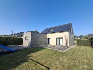 OPP. UNIQUE Maison attrayante 4 Ch + 2 SdB