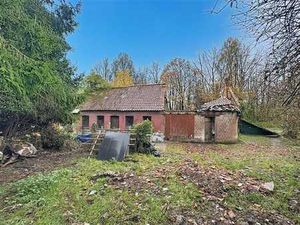 MAISON À DÉMOLIR/RÉNOVER