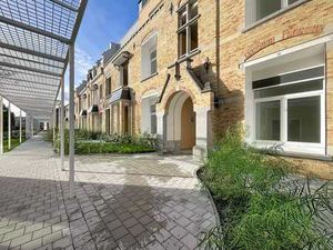 Bureaux (210-707 m²) à vendre et à louer à Sint-Gillis-Waas