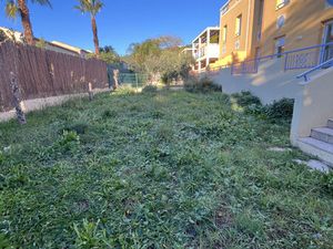 Location appartement 3 pièces 63 m² à Hyères (83400)