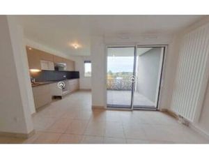 Location appartement  m² T-3 à Saint-Cyr-sur-Loire  867 €