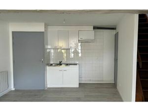 Location maison  m² T-2 à Saint-Paul-Cap-de-Joux  375 €