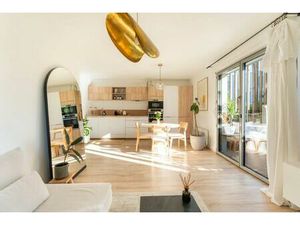 Référence : 6108-ASA - Appartement T2 avec terrasse  place privative sécurisée et cave