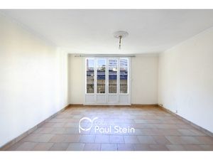 Grand T4 traversant à rénover 78 m2 Rue de Crimée (Marse