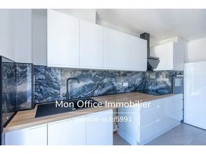 Référence : 5991-NZW. - Appartement 3 pièces - balcon  ascenseur