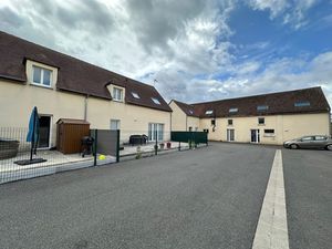 LA MADELEINE DE NONANCOURT / Maison 4 CHAMBRES / TERRASSE +