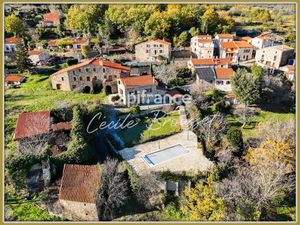 Ensemble immobilier rare et exceptionnel à vendre 20 pièces TAULIS (66)