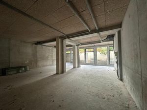 Local commercial avec extraction 400 mm – Location pure