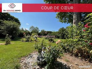 Maison 9 pièces 255 m²