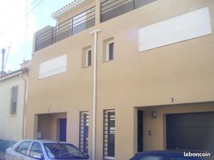 Maison 2 faces récente tout confort avec grand garage et extérieur à Perpignan