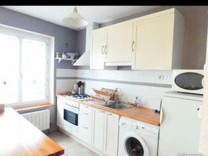 Loue charmant F2 meublé Bourgoin centre