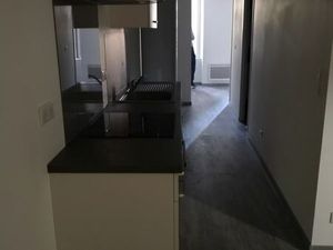 Location appartement 35m2 avec cours et jardin à Belpech